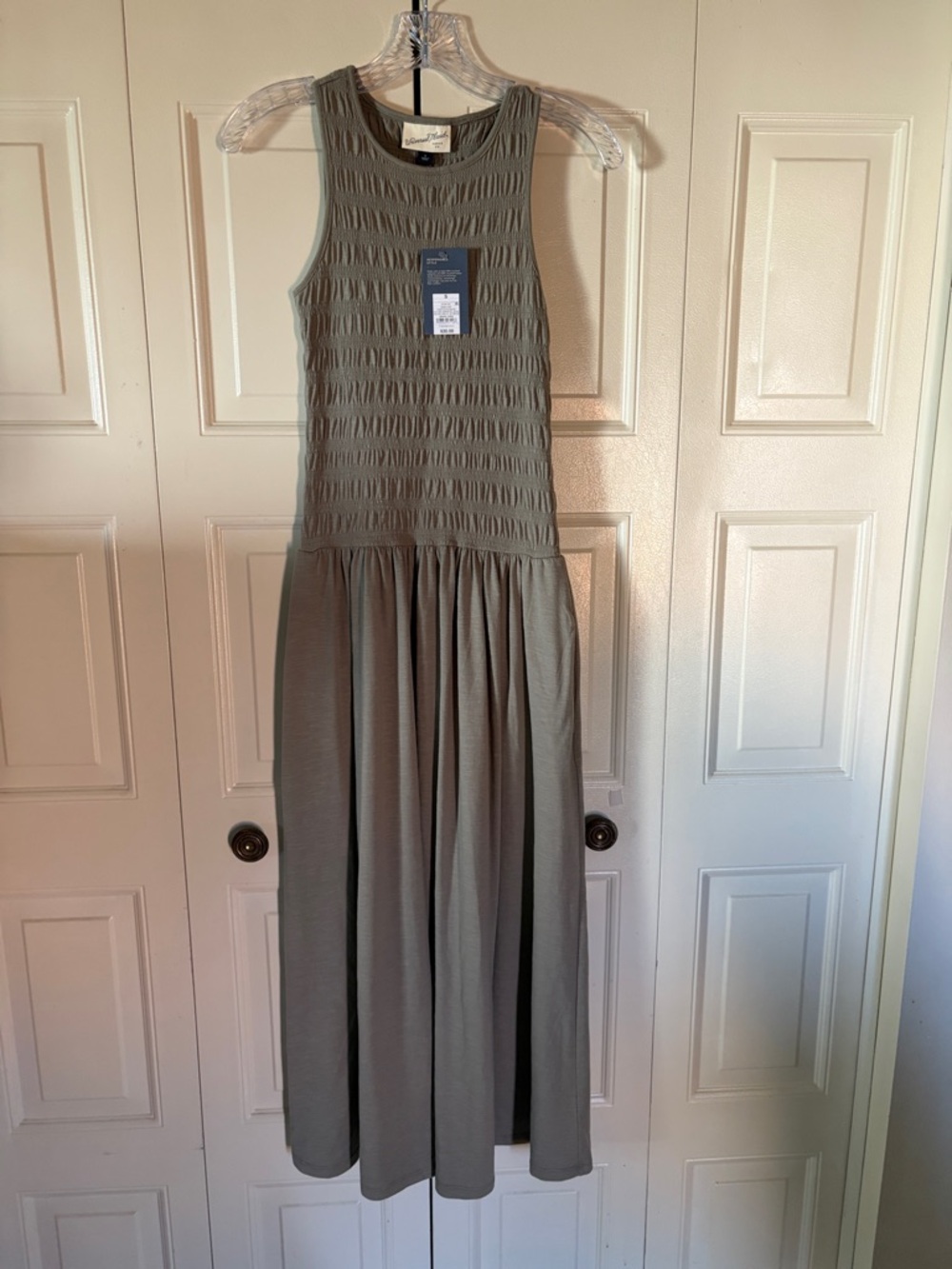 Romantic Prairie Sage Green Boho Chic Flowing Retro Smocked Dress StretchSM NWT